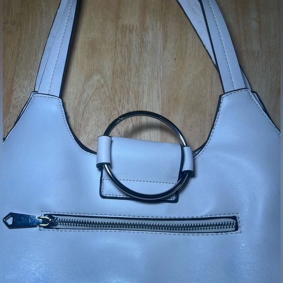 BCBG White/Ivory/Cream Handbag Purse Faux Leather Tote Shoulder Bag - Picture 5 of 11